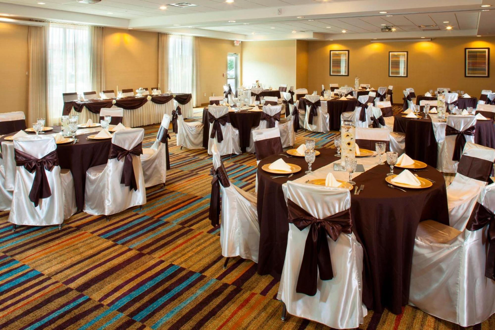 דולות' Fairfield Inn & Suites By Marriott Atlanta Gwinnett Place מראה חיצוני תמונה